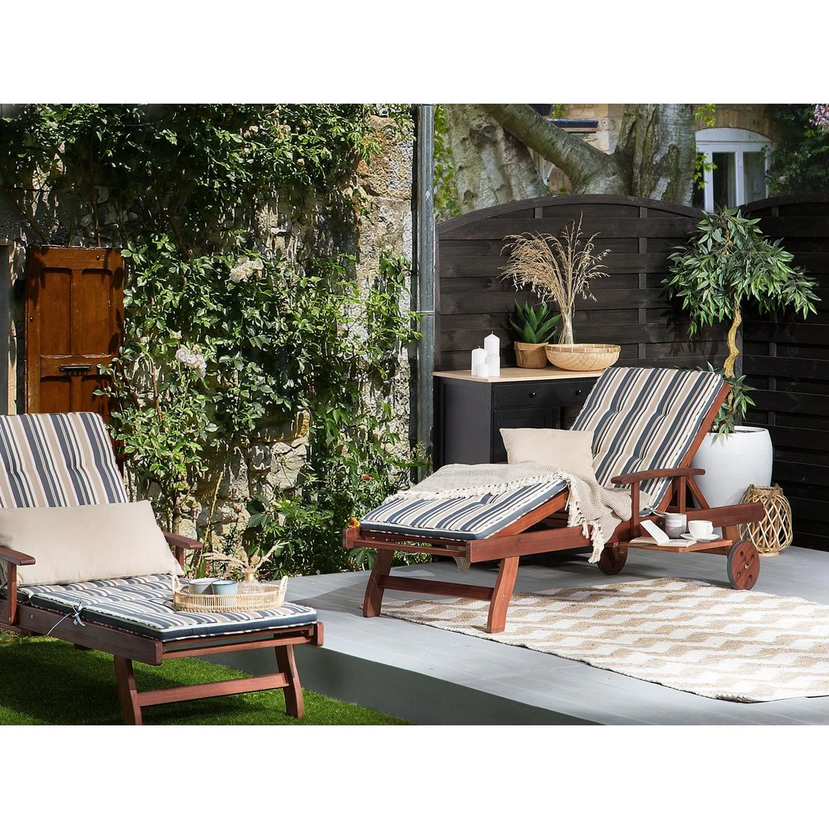 Beliani - MARLBORO | JAVA | TOSCANA - Ligstoel - Donkere Houtkleur Beliani - MARLBORO | JAVA | TOSCANA - Ligstoel - Donkere Houtkleur -Tuin & Buiten 9434715