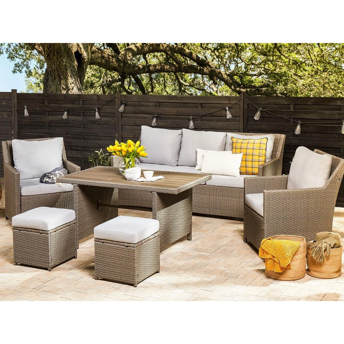 Beliani - FONTI - Loungeset Voor 5 - Natuurlijk - PE Rotan Beliani - FONTI - Loungeset Voor 5 - Natuurlijk - PE Rotan -Tuin & Buiten 9451626